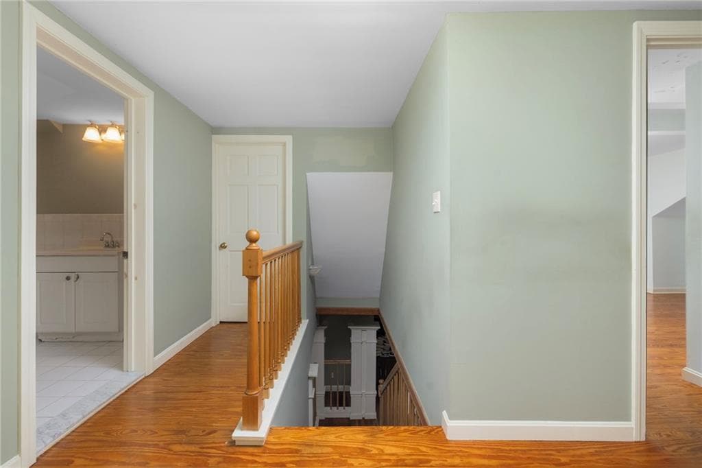 Single Family Residence at 50 Concord Avenue, North Kingstown, photo 11 of 49