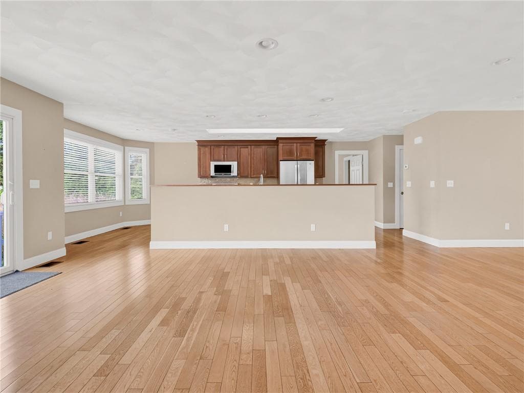 Single Family Residence at 550 Seven Mile Road, Scituate, photo 12 of 39
