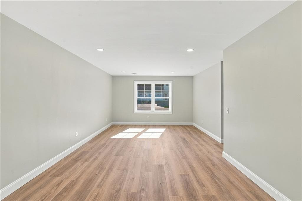 Single Family Residence at 5 Anthony Drive, Cranston, photo 28 of 36