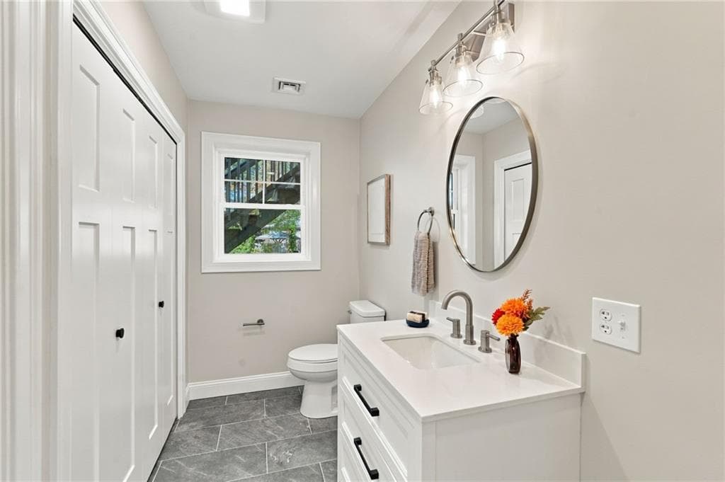 Single Family Residence at 5 Anthony Drive, Cranston, photo 25 of 36