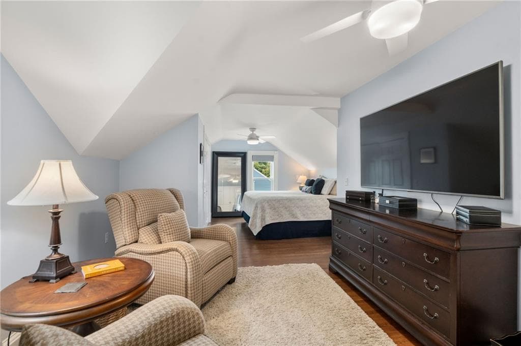 Single Family Residence at 4 Friendship Street, Newport, photo 23 of 35