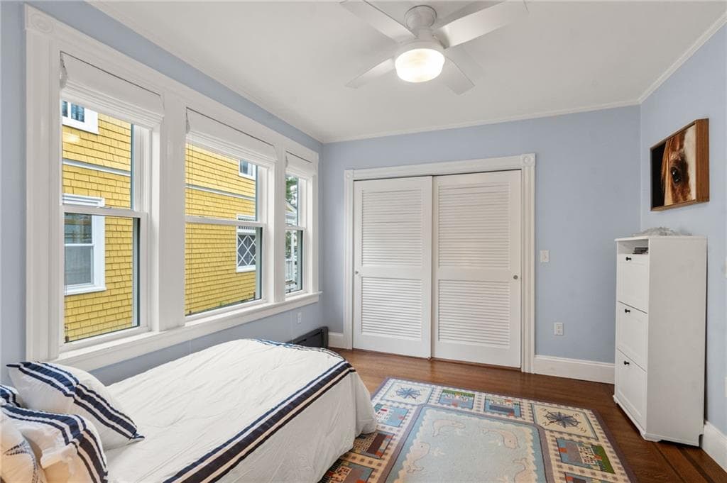 Single Family Residence at 4 Friendship Street, Newport, photo 16 of 35