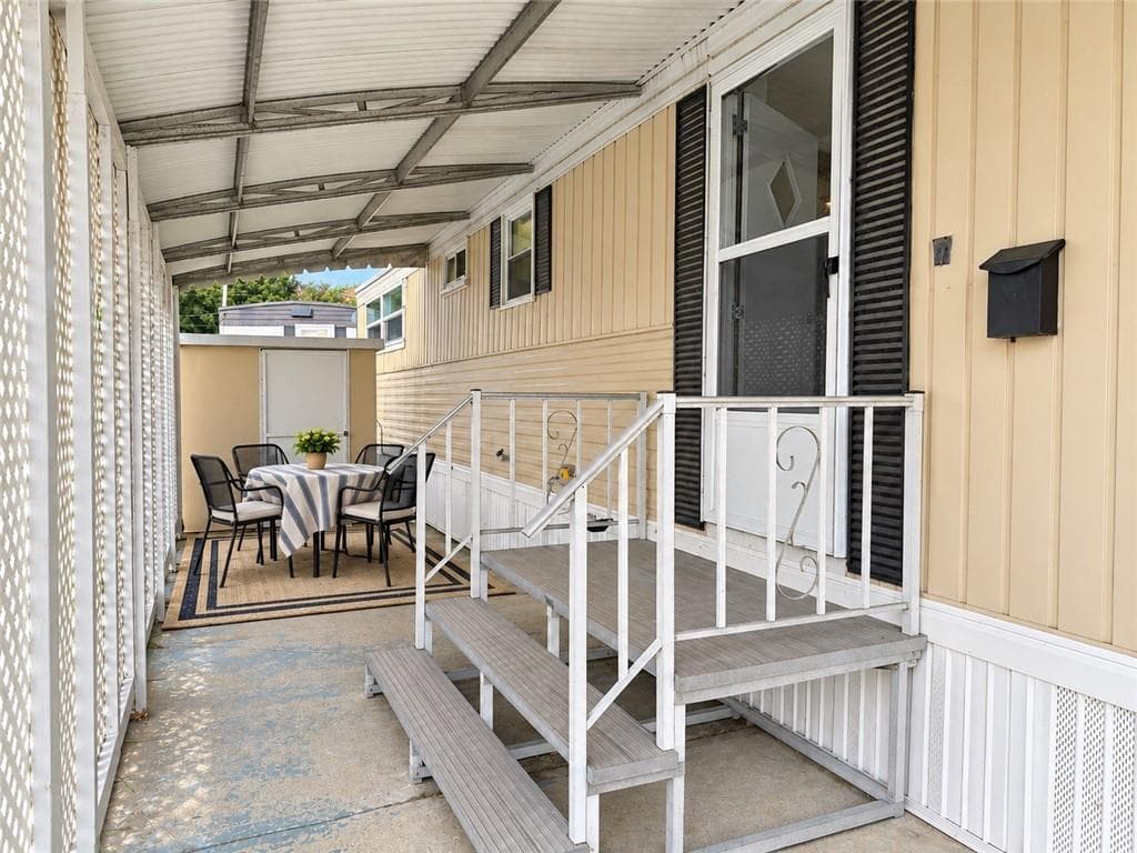 Single Family Residence at 131 u 32 washington Street, Foxborough, photo 2 of 10