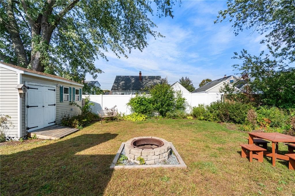 Single Family Residence at 384 Vine Street, Pawtucket, photo 25 of 25