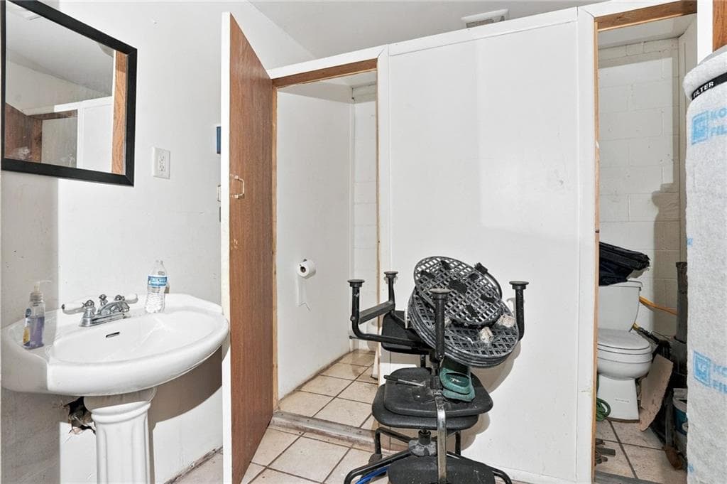 Commercial at 165 Ridge Street, Providence, photo 8 of 16