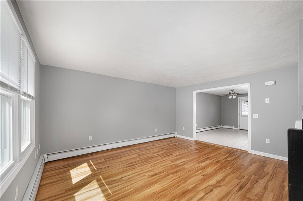 Multi Family at 298 300 Grosvenor Avenue, East Providence, photo 7 of 35