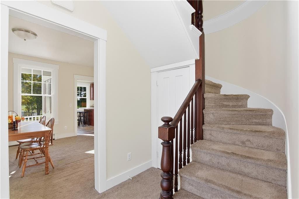 Single Family Residence at 484 Oliphant Lane, Middletown, photo 9 of 50