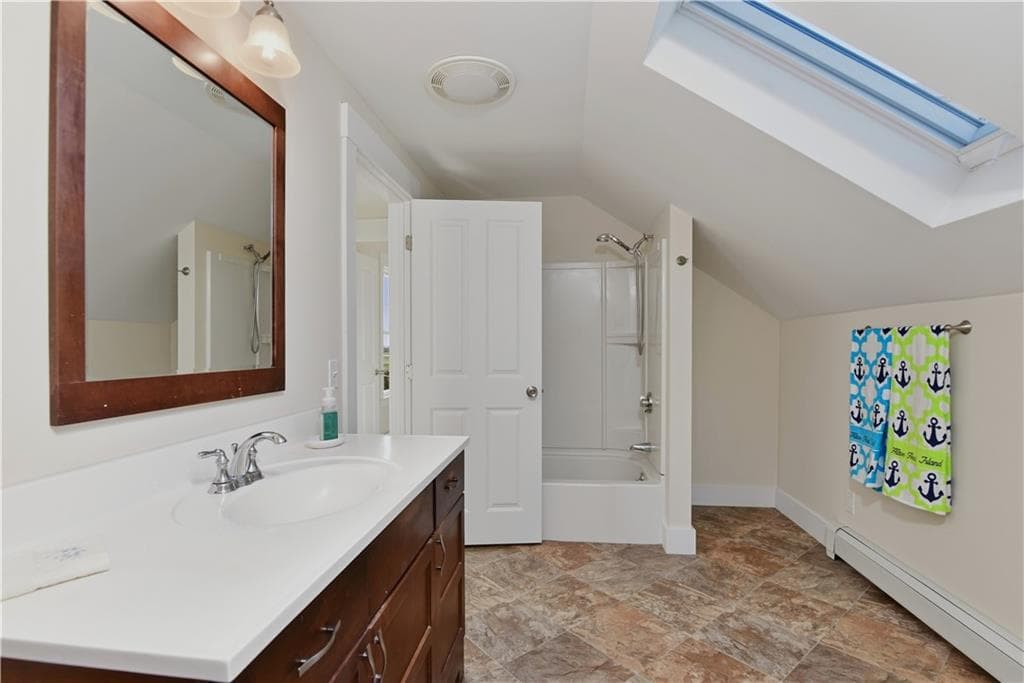 Single Family Residence at 484 Oliphant Lane, Middletown, photo 33 of 50