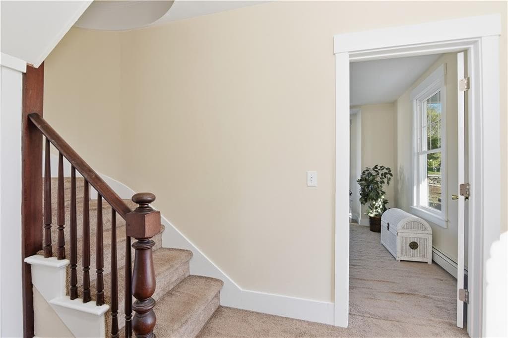 Single Family Residence at 484 Oliphant Lane, Middletown, photo 11 of 50
