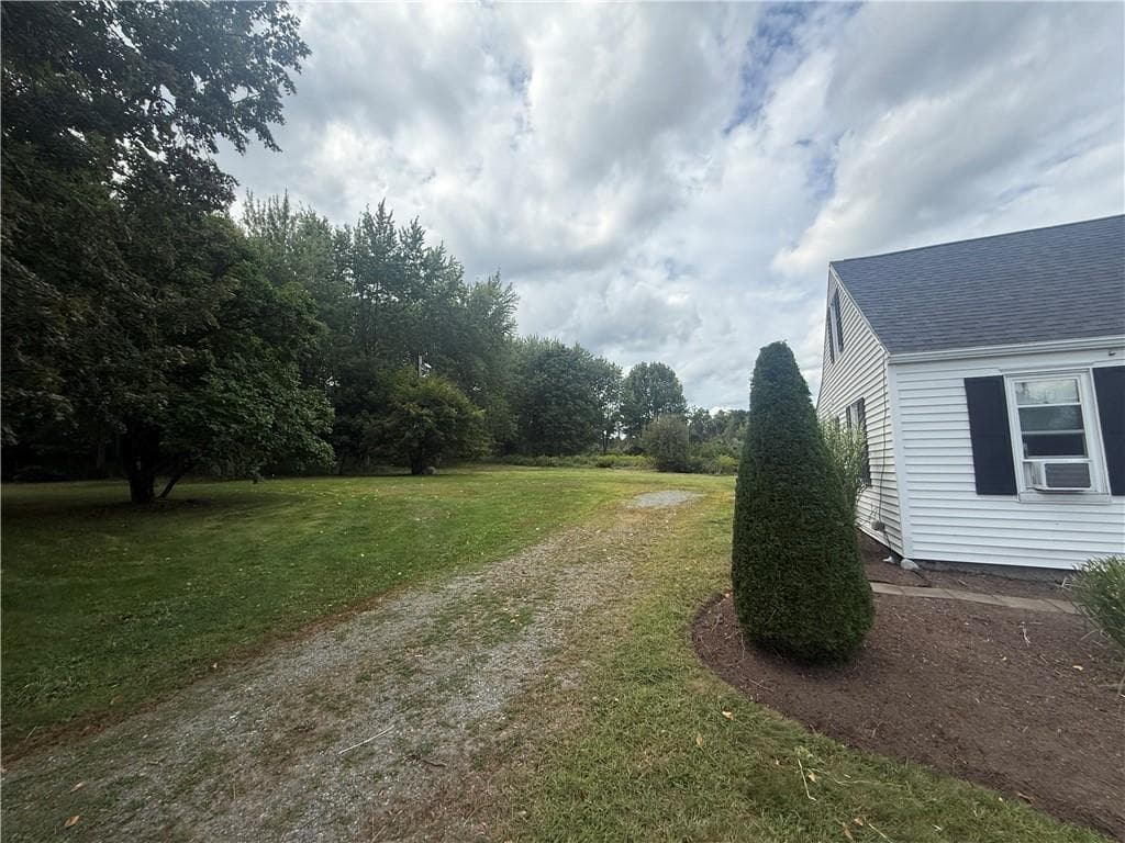 Single Family Residence at 425 Hope Road, Cranston, photo 14 of 16