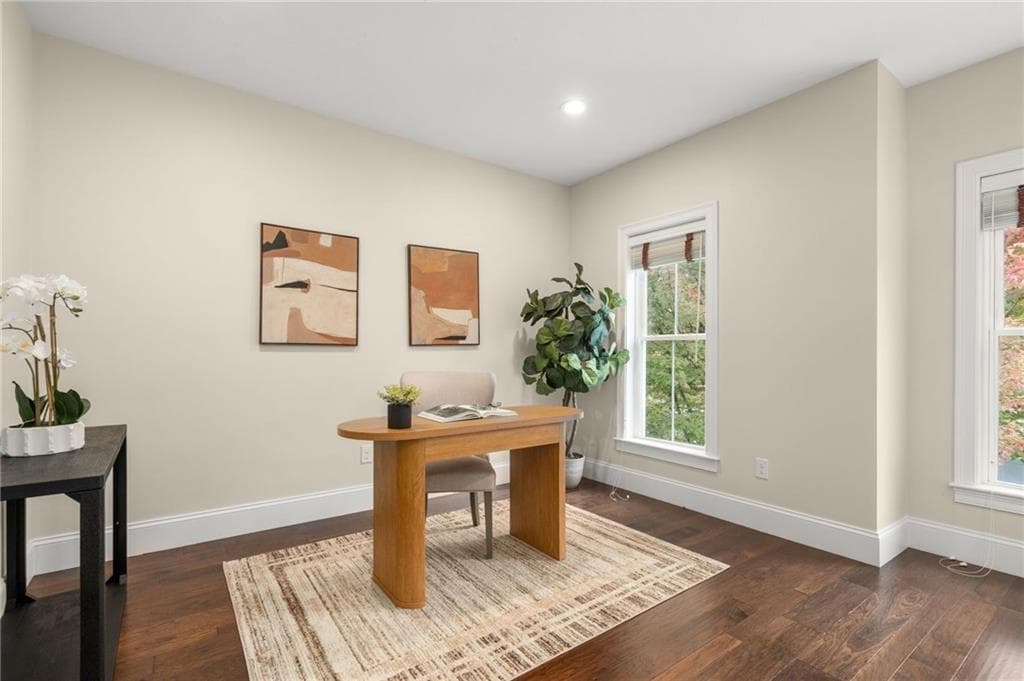 Single Family Residence at 13 Boyde's Crossing, Norfolk, photo 18 of 38
