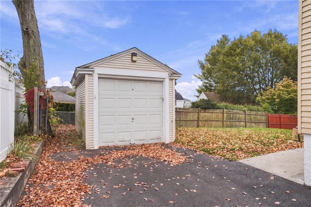 Single Family Residence at 64 Blackstone Street, Cumberland, photo 19 of 40