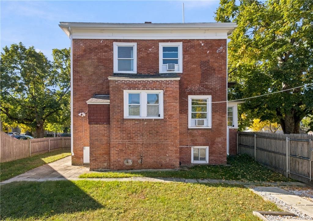 Single Family Residence at 53 Edgewood Avenue, Cranston, photo 22 of 28