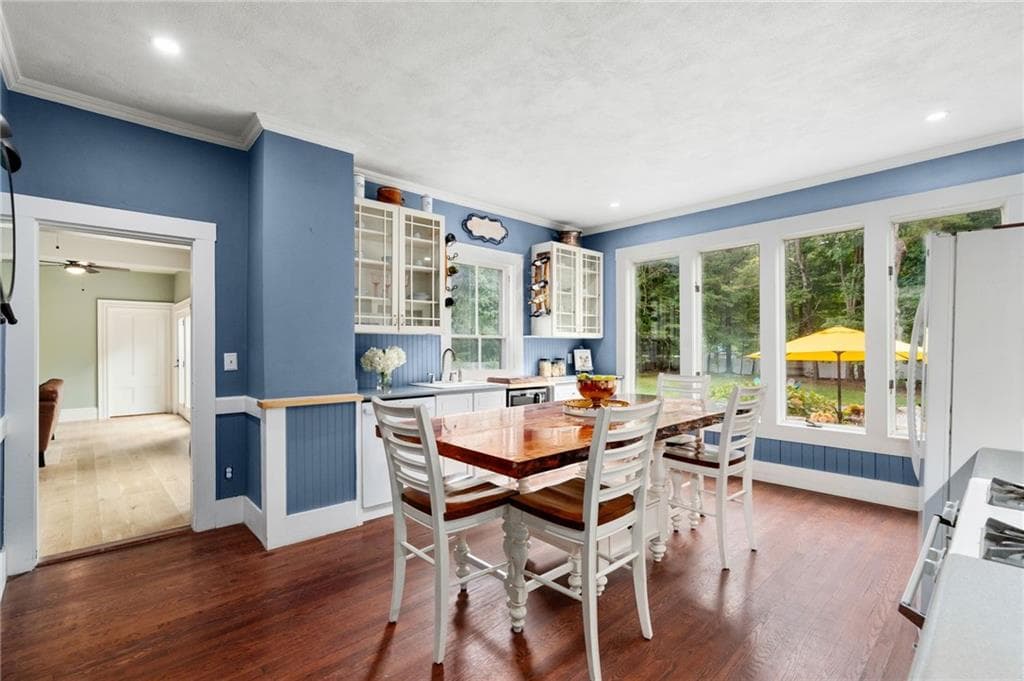 Single Family Residence at 43 Upland Road, Sharon, photo 19 of 41