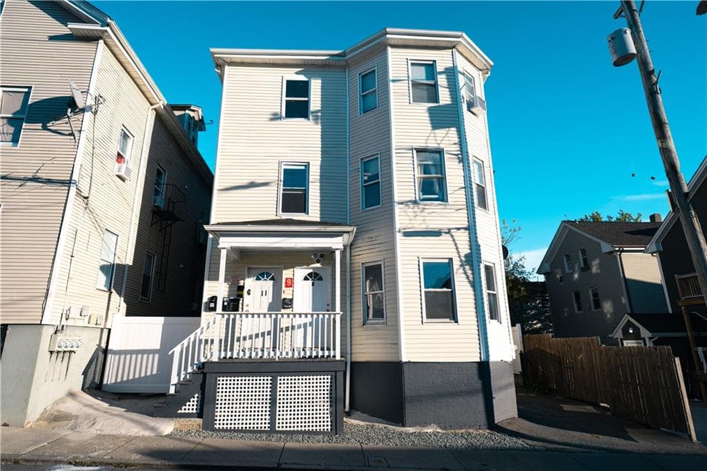 Multi Family at 9 Steuben Street, Providence, photo 2 of 34