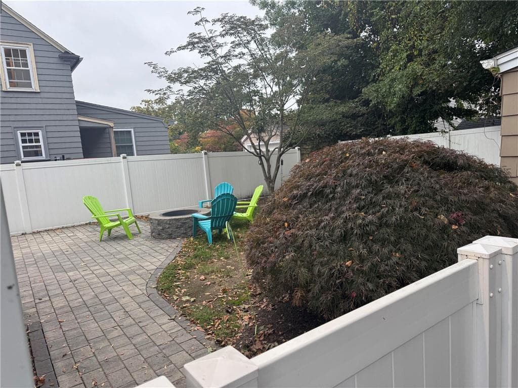 Single Family Residence at 55 Knollwood Avenue, Cranston, photo 36 of 50