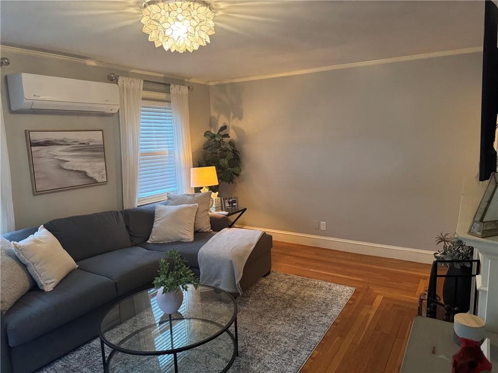 Single Family Residence at 55 Knollwood Avenue, Cranston, photo 14 of 50