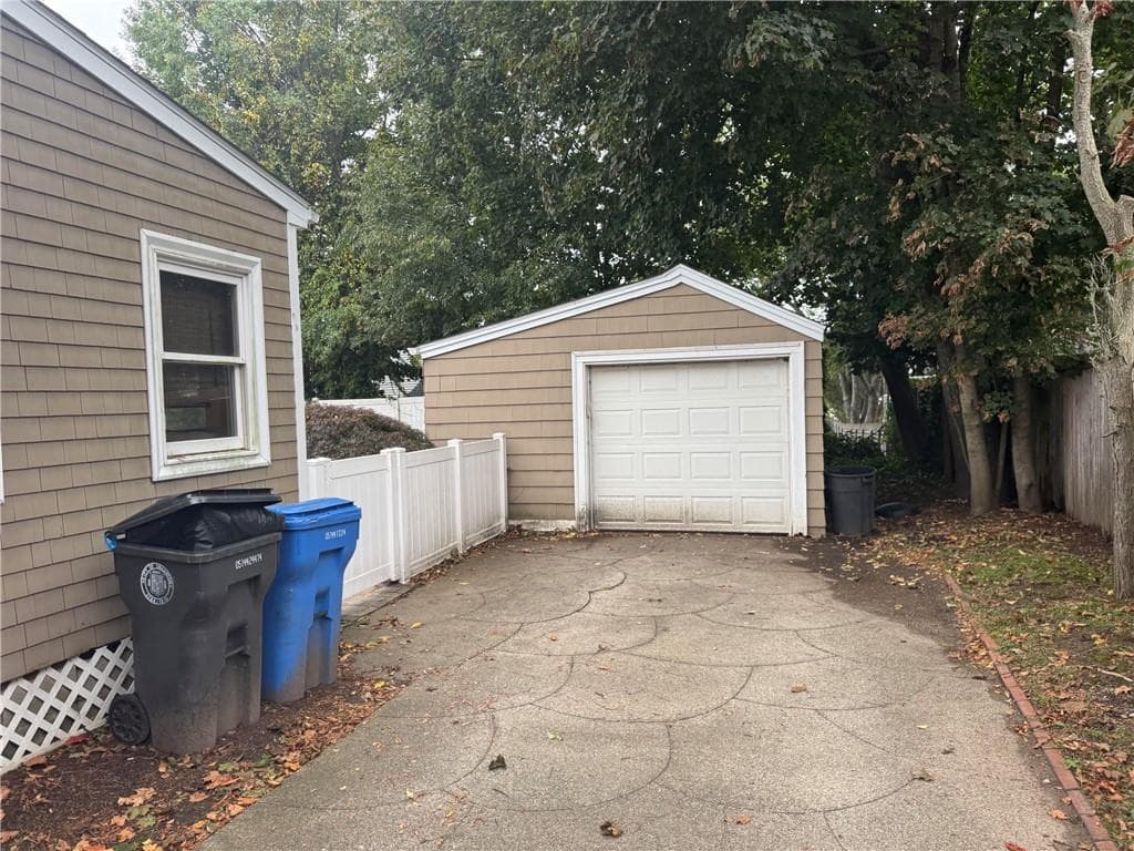 Single Family Residence at 55 Knollwood Avenue, Cranston, photo 41 of 50
