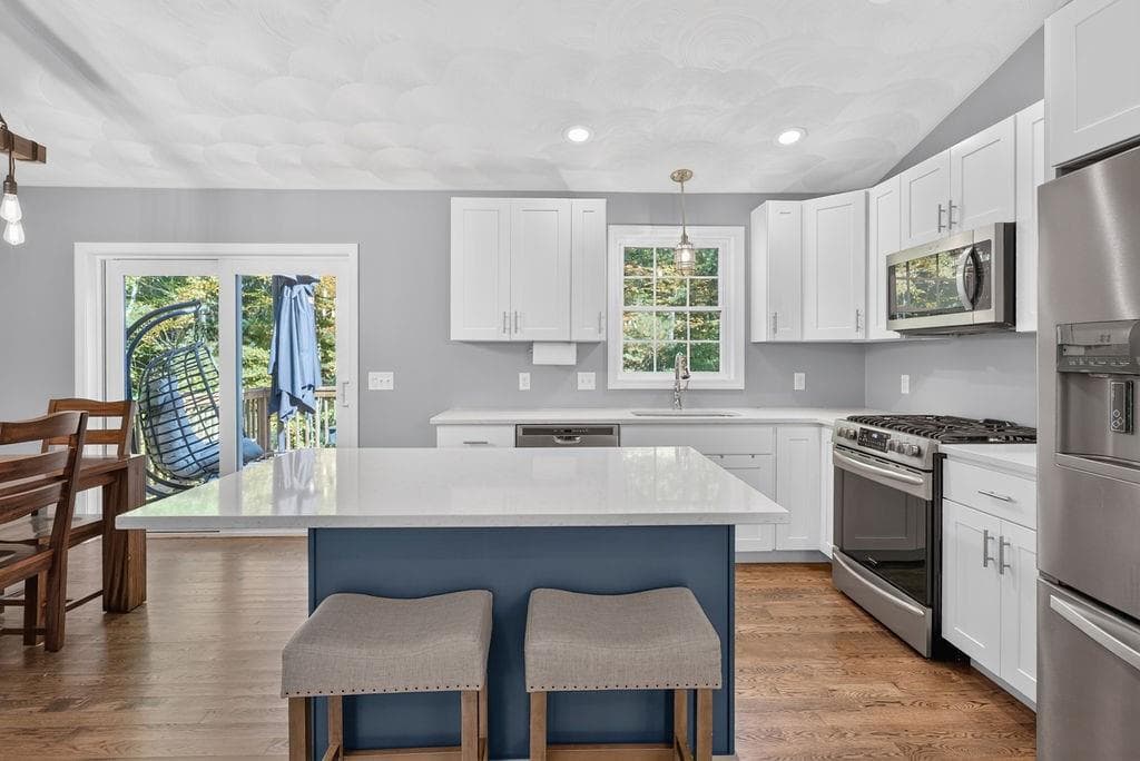 Single Family Residence at 427 Log Road, Smithfield, photo 13 of 50