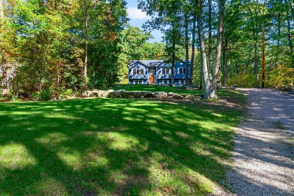 427 Log Road