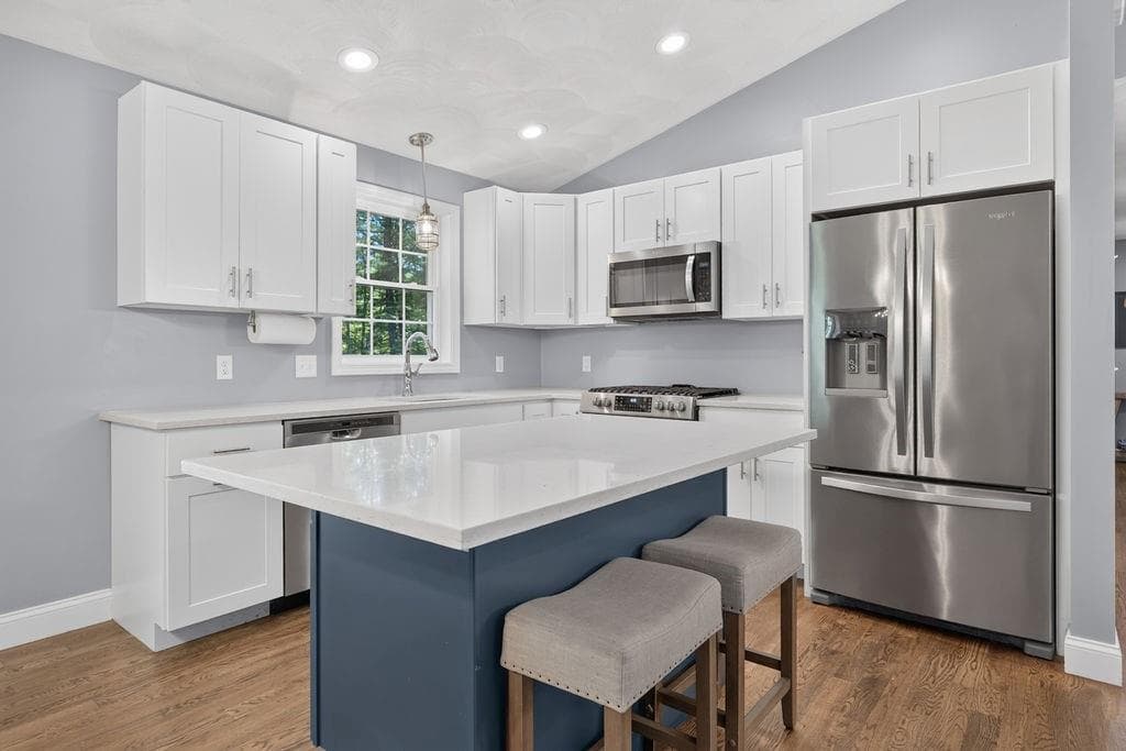 Single Family Residence at 427 Log Road, Smithfield, photo 9 of 50