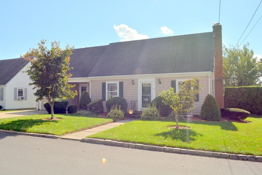 103 Greenwich Avenue