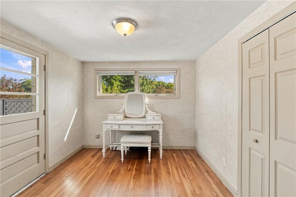 Single Family Residence at 157 Shenandoah Road, Warwick, photo 12 of 23