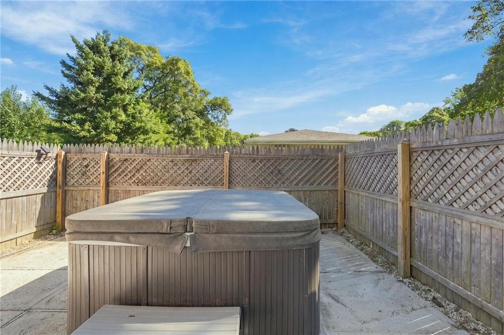 Single Family Residence at 157 Shenandoah Road, Warwick, photo 21 of 23