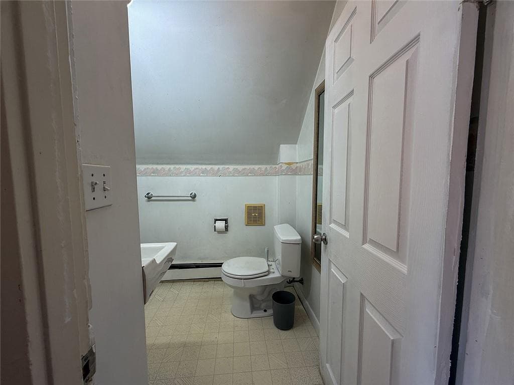 Multi Family at 333 Cass Avenue, Woonsocket, photo 15 of 27