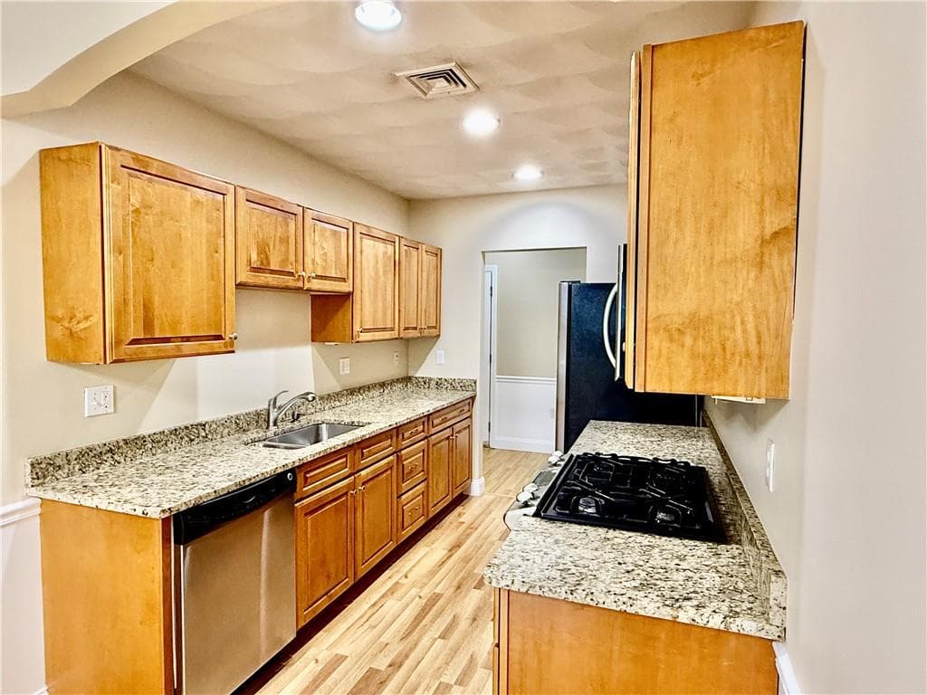 Condominium at 70 Turner Street UNIT B-4, Warwick, photo 6 of 22
