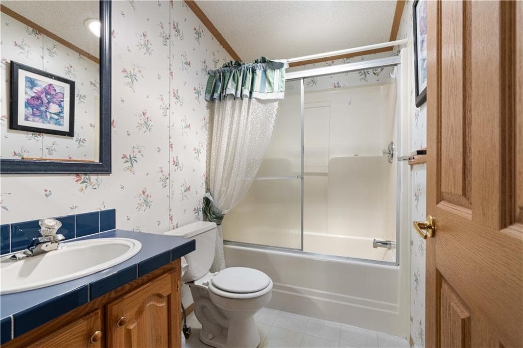 Single Family Residence at 26 Bluebird Drive, Tiverton, photo 17 of 28