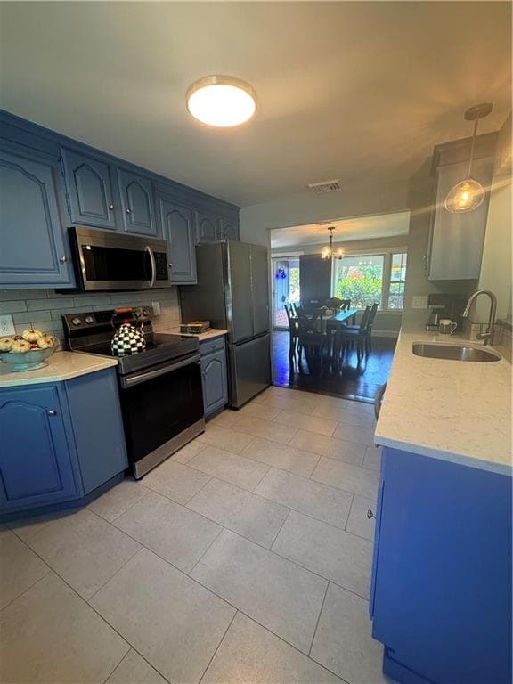 Single Family Residence at 15 Sarah Teft Drive, Warwick, photo 8 of 27
