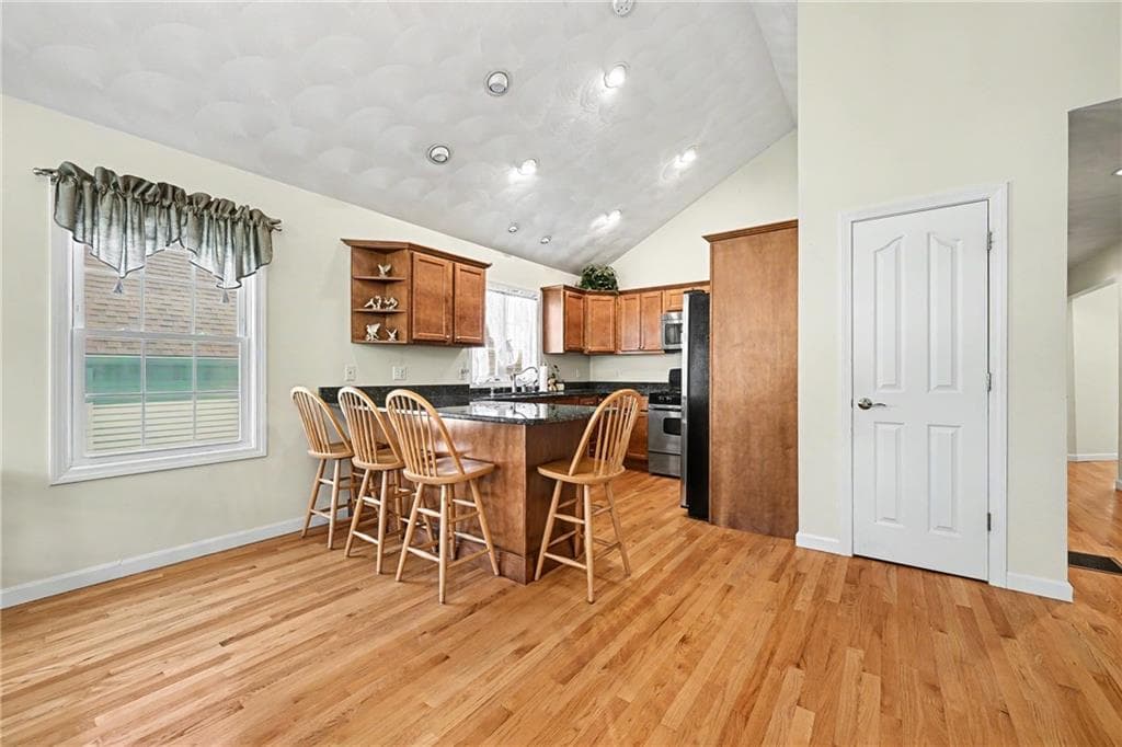 Condominium at 1421 Douglas Avenue UNIT H, North Providence, photo 23 of 27