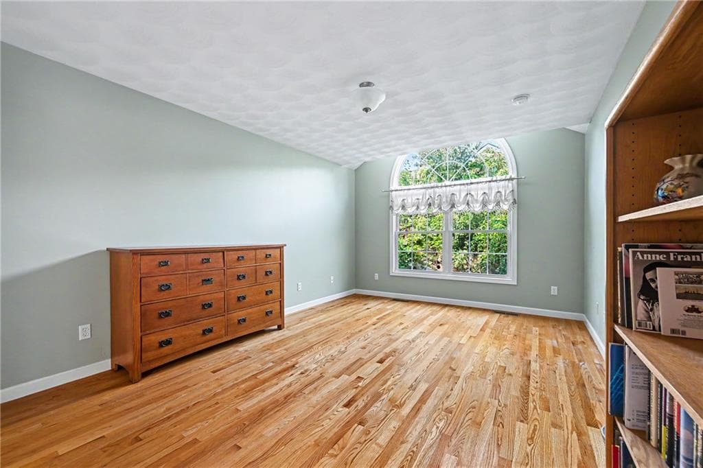 Condominium at 1421 Douglas Avenue UNIT H, North Providence, photo 10 of 27