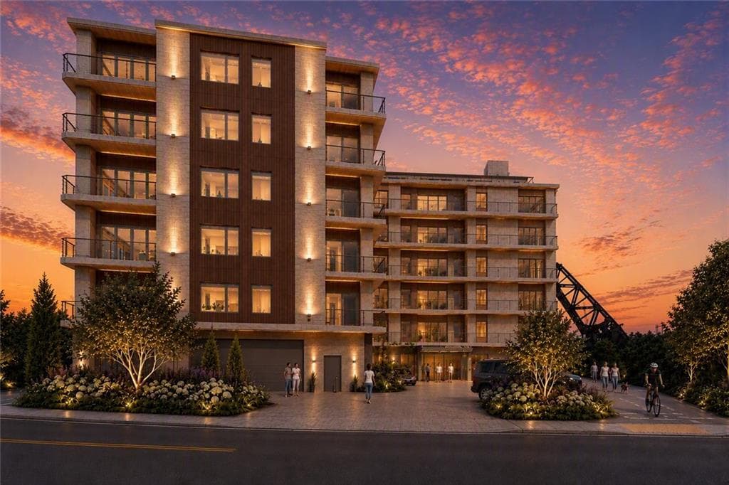 5 Richmond Square UNIT 301