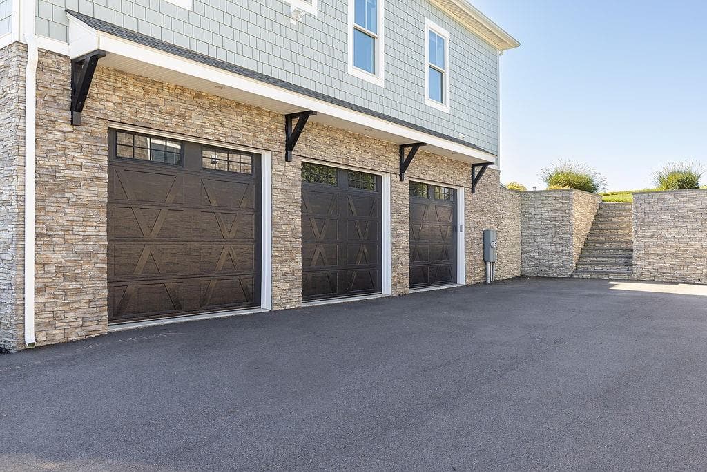 Single Family Residence at 459 Vanderbilt Lane, Portsmouth, photo 36 of 46