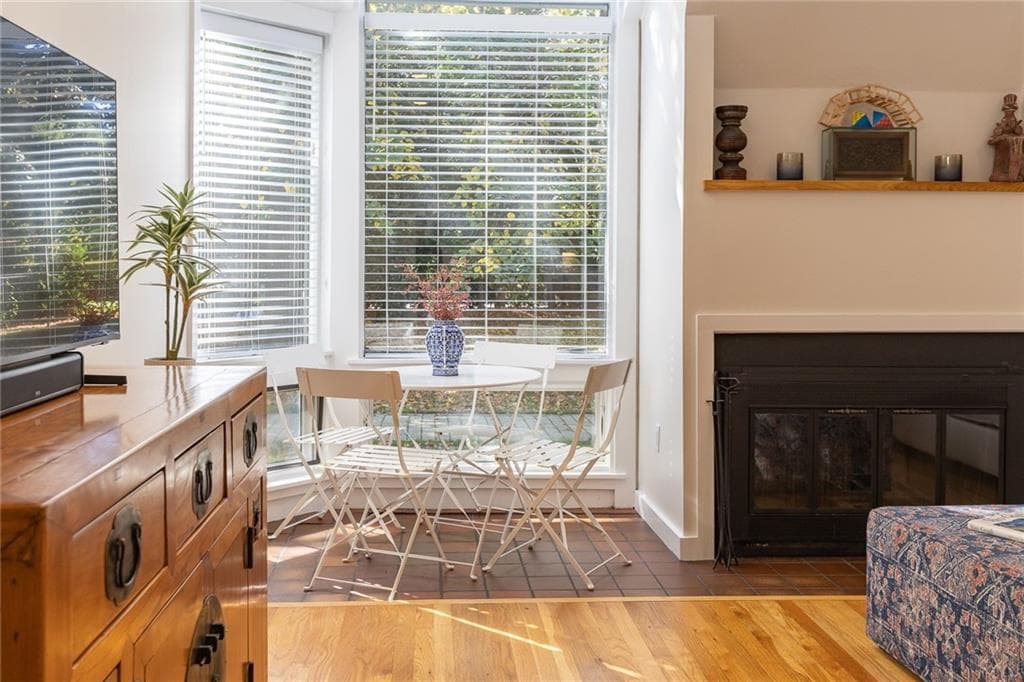 Condominium at 421 Bellevue Avenue UNIT 2D, Newport, photo 3 of 36