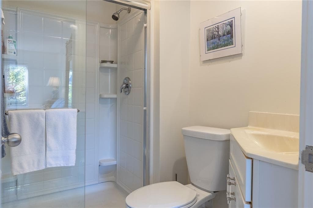 Condominium at 421 Bellevue Avenue UNIT 2D, Newport, photo 24 of 36
