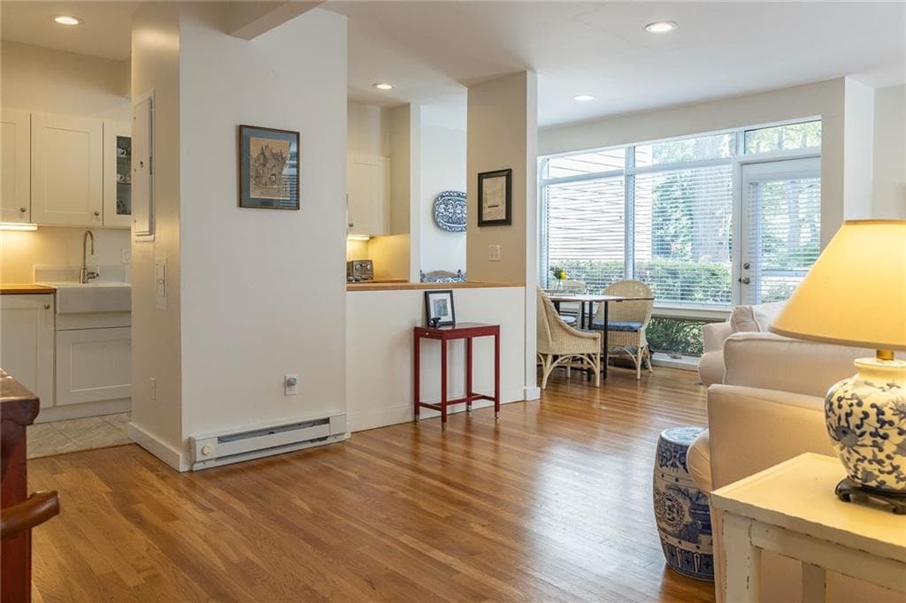 Condominium at 421 Bellevue Avenue UNIT 2D, Newport, photo 10 of 36
