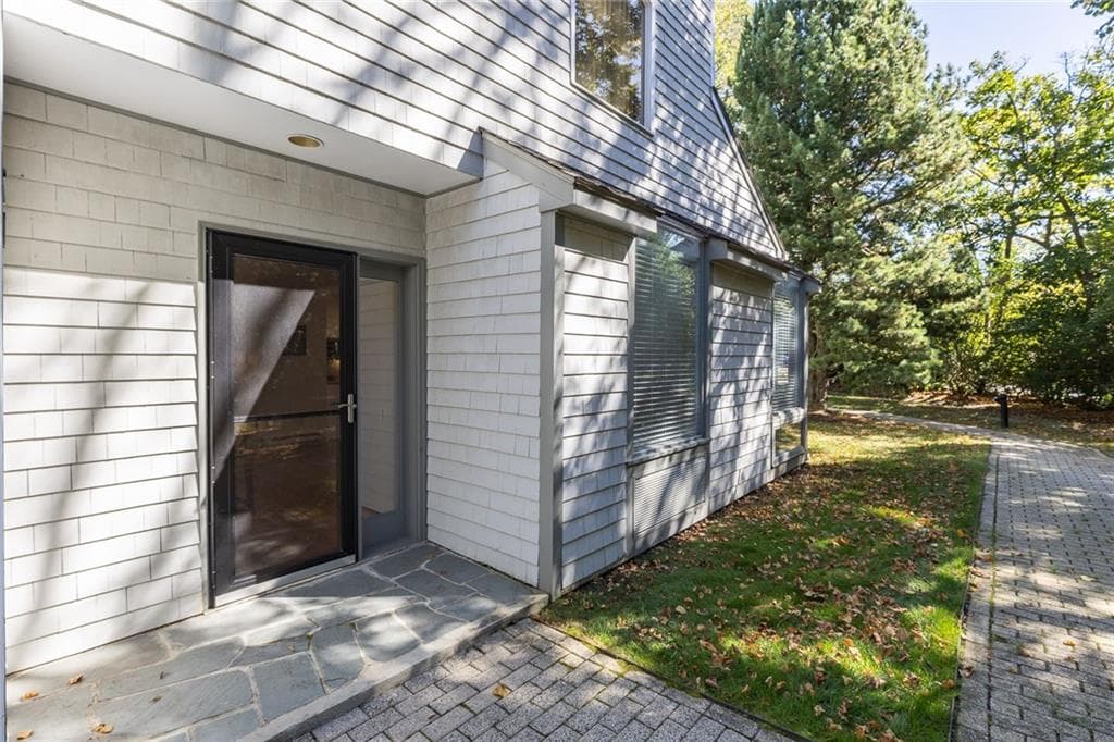 Condominium at 421 Bellevue Avenue UNIT 2D, Newport, photo 33 of 36