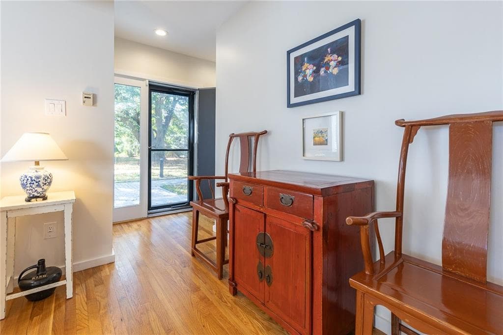 Condominium at 421 Bellevue Avenue UNIT 2D, Newport, photo 18 of 36