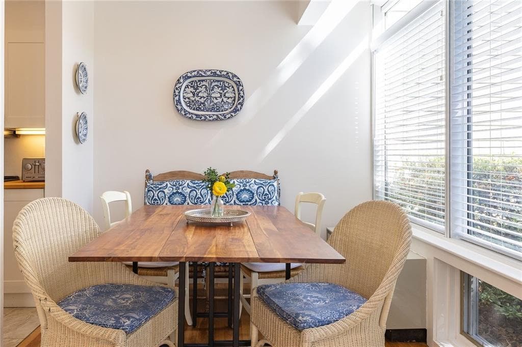 Condominium at 421 Bellevue Avenue UNIT 2D, Newport, photo 11 of 36