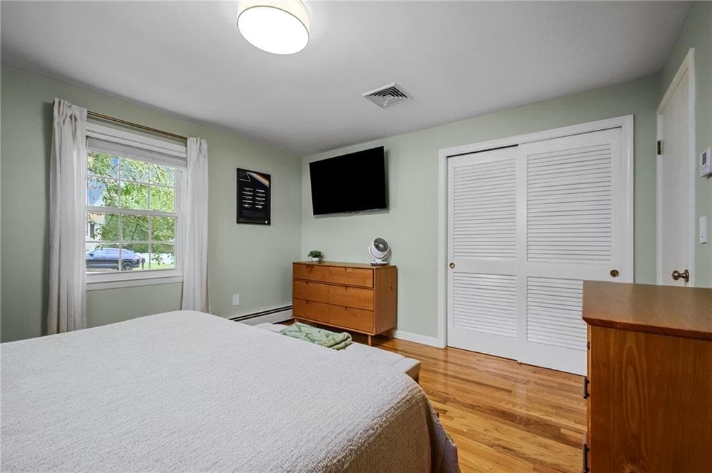 Single Family Residence at 22 Oakhurst Drive, Smithfield, photo 21 of 32