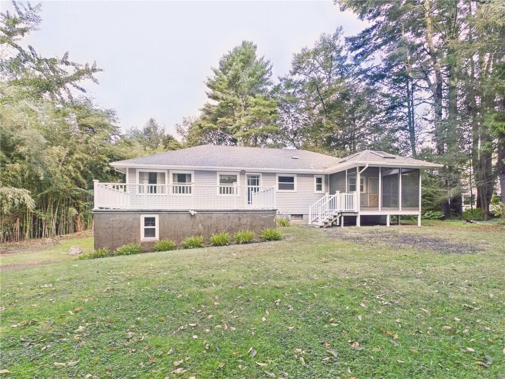 Single Family Residence at 115 Little Rest Road, South Kingstown, photo 2 of 30