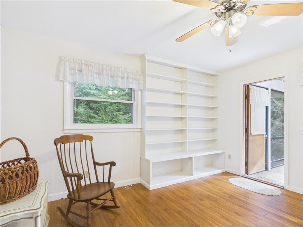 Single Family Residence at 115 Little Rest Road, South Kingstown, photo 19 of 30