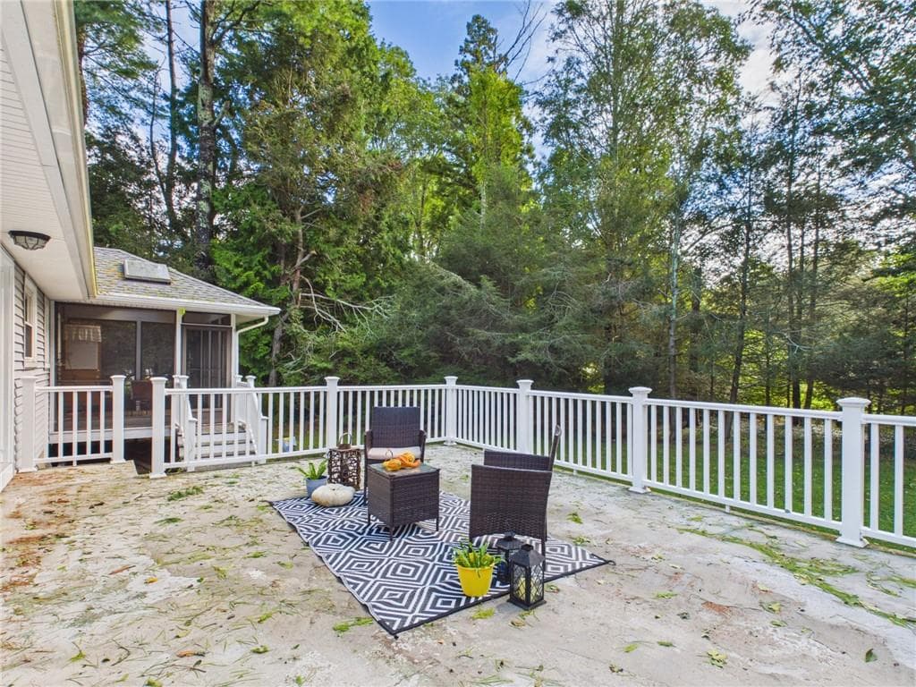 Single Family Residence at 115 Little Rest Road, South Kingstown, photo 4 of 30