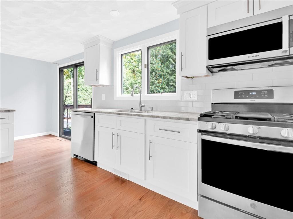 Condominium at 265 Scituate Avenue UNIT C, Cranston, photo 6 of 28