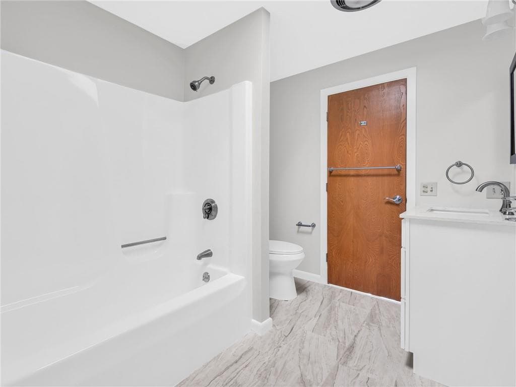 Condominium at 265 Scituate Avenue UNIT C, Cranston, photo 17 of 28