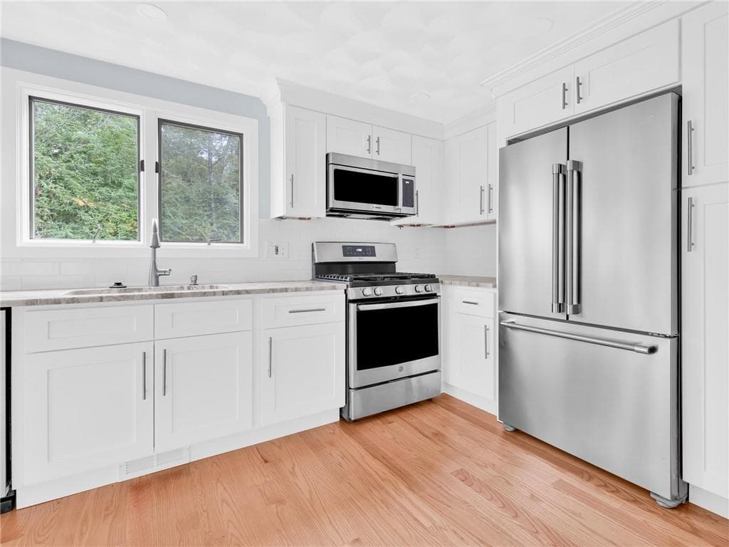 Condominium at 265 Scituate Avenue UNIT C, Cranston, photo 5 of 28