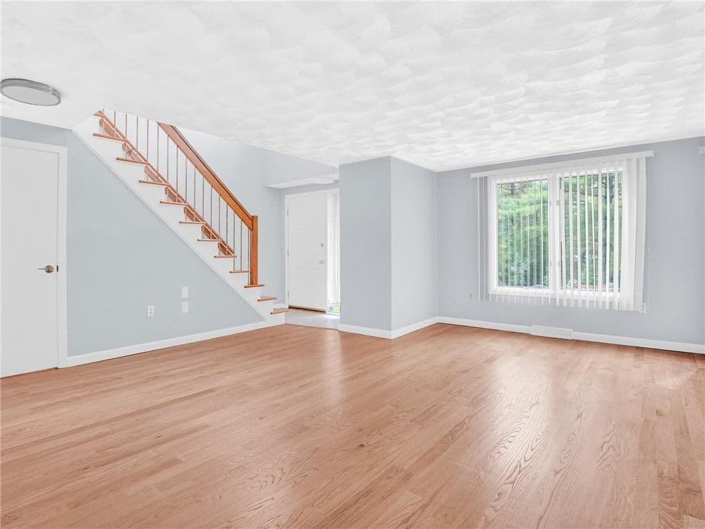 Condominium at 265 Scituate Avenue UNIT C, Cranston, photo 11 of 28